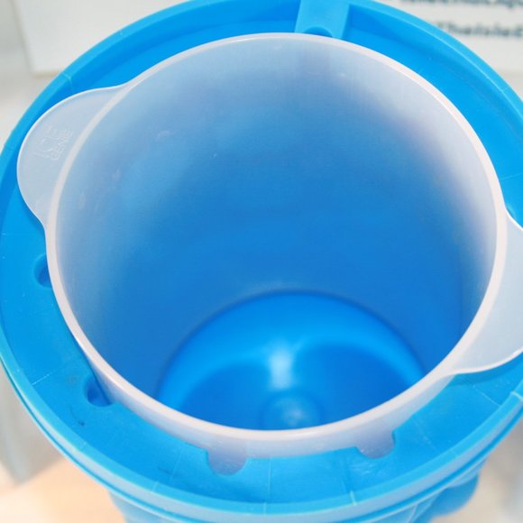 The Original Ice Genie Ice Cube Maker | 120 cubes! - Picture 9 of 12